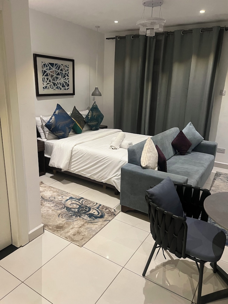 EBS LEGEND ONE BEDROOM DUPLUX embassy