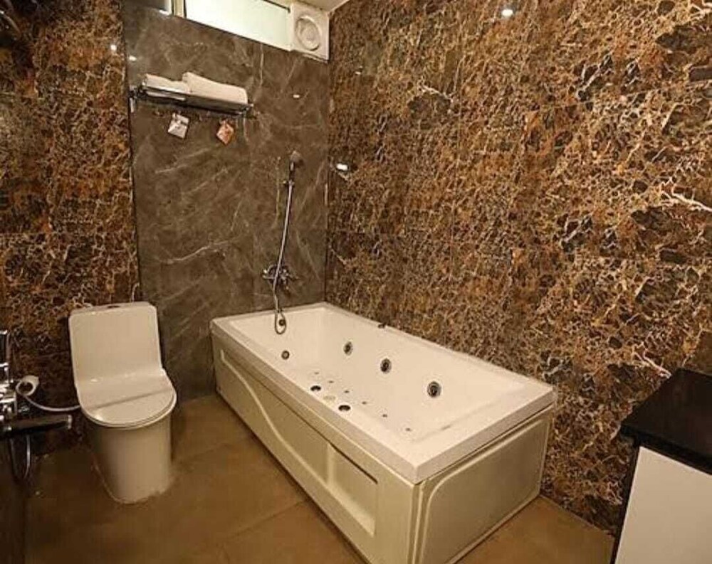 LAVIT HOTEL