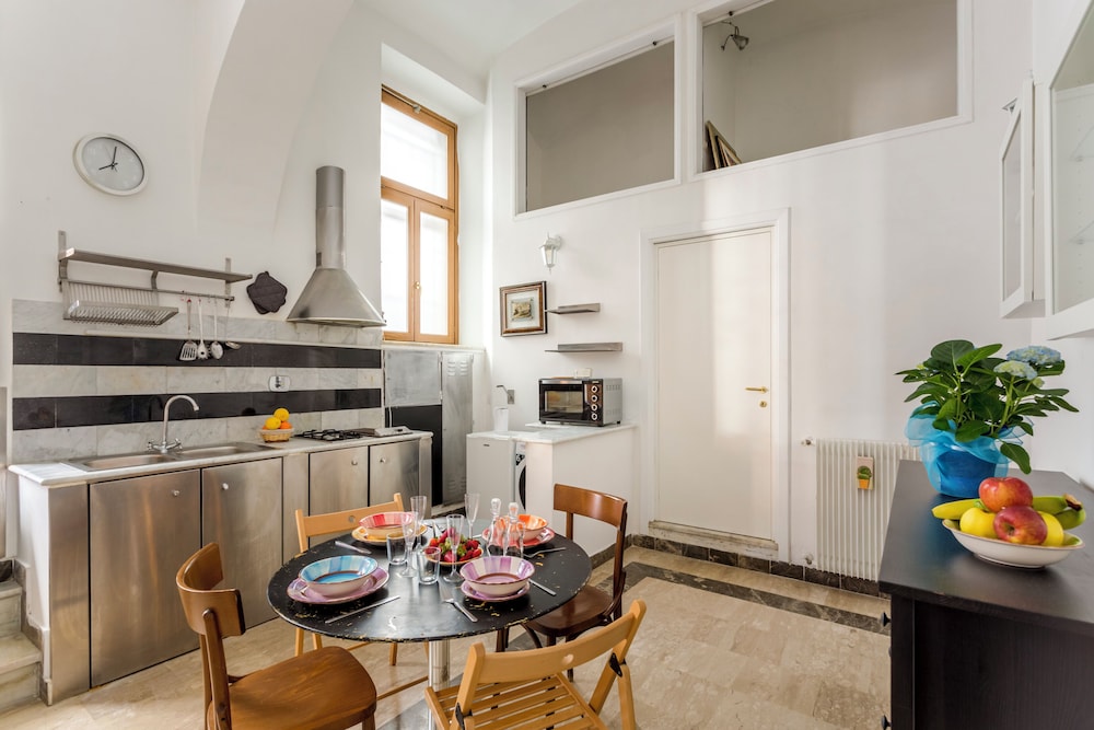 Sanniti's Apartments