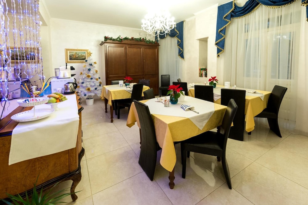 Roma Royal Residence