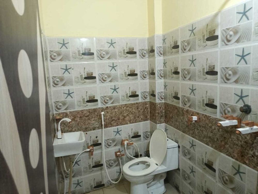Hotel Shivoham
