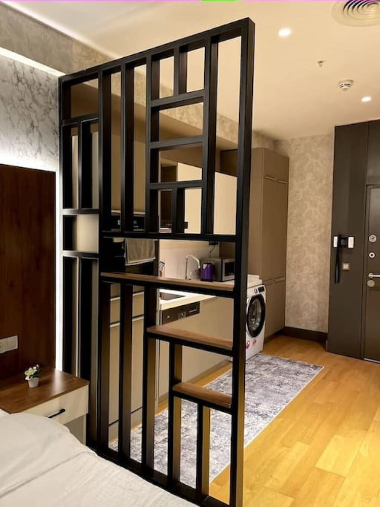 Brand-new Luxurious Studio Near Mall of Istanbul