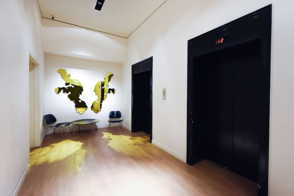 Tower Sea View Luxury 32 Floor Apartment view 3