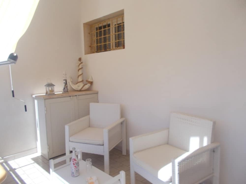 Charming Apartment Near Baia Verde Beach