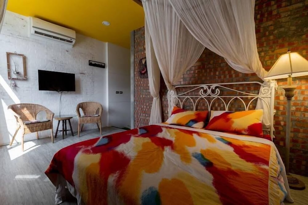 Tainan Dear House