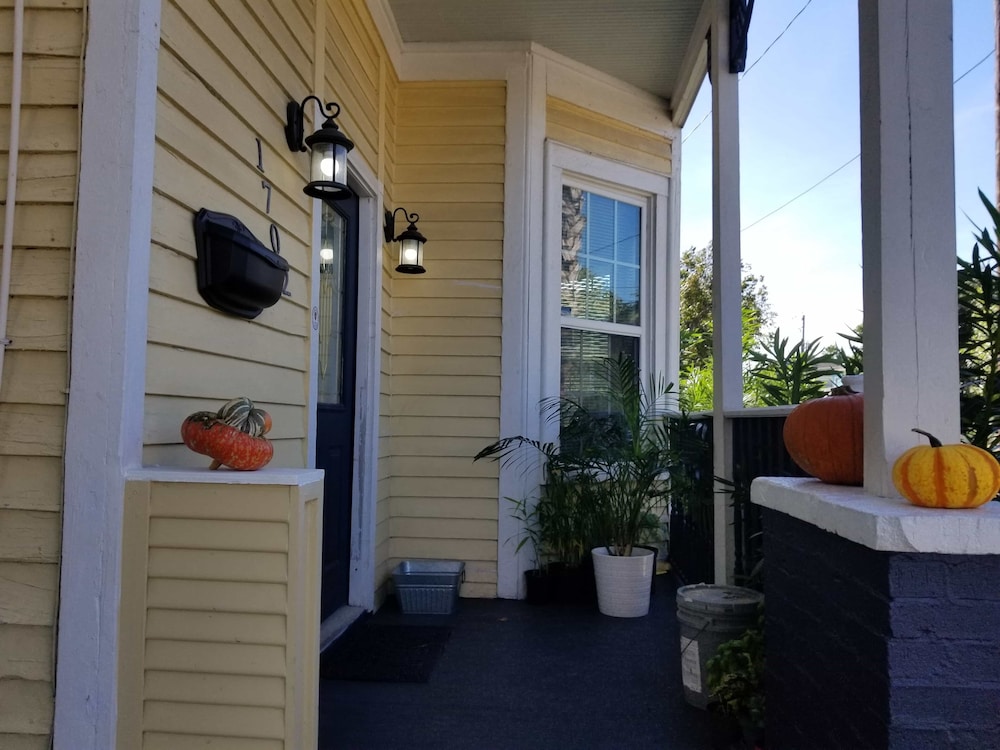 Photo 33