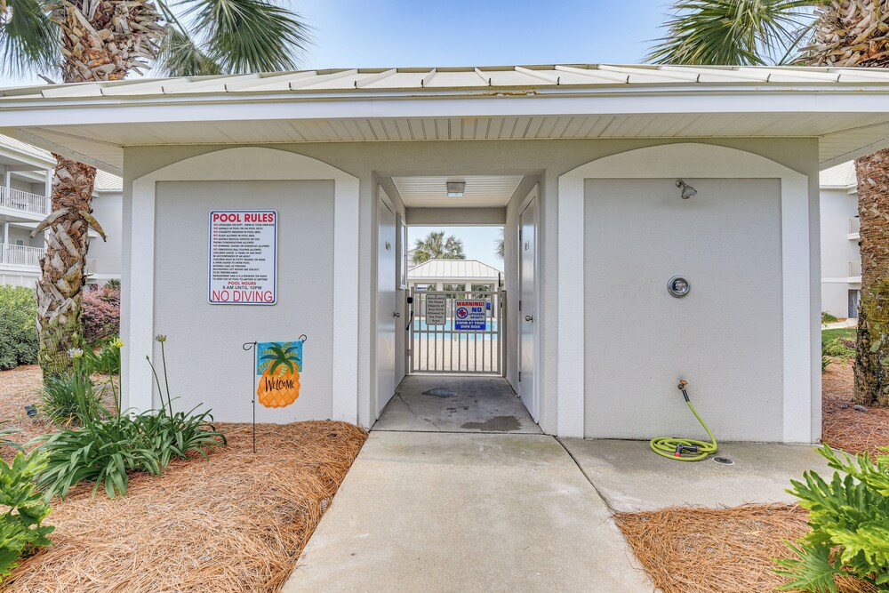 Sunny Miramar Beach Condo w/ Beach Access! view 4