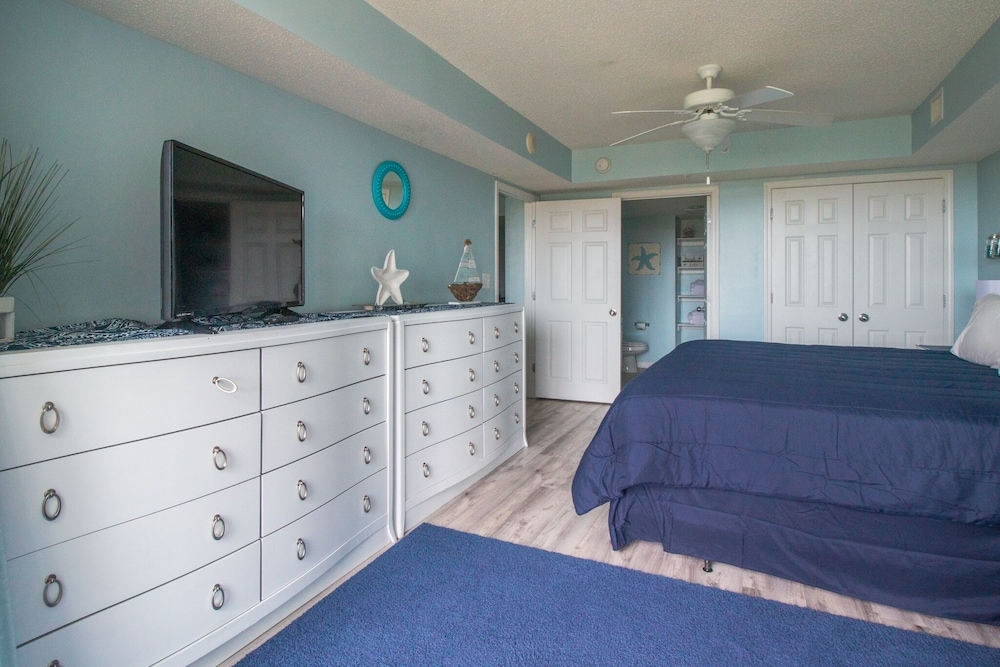Yacht Club Villas #3-103 3 Bedroom Condo by Redawning view 2