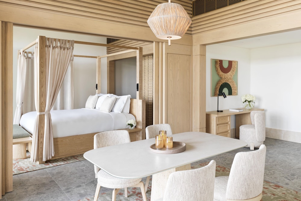Sofitel Dubai The Palm Resort & Spa