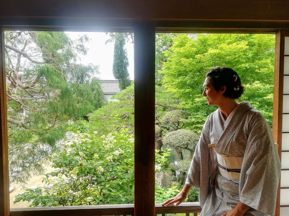 Guest House Kura - Hostel