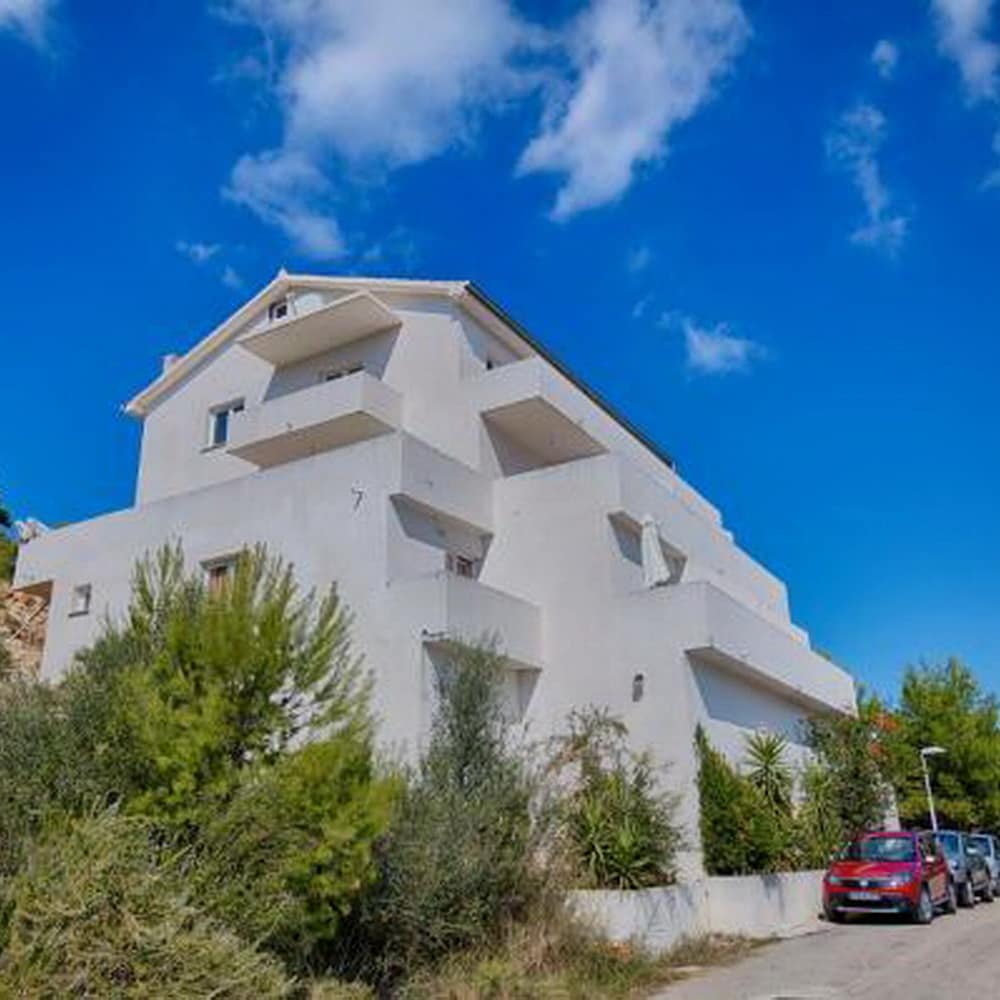 Apartments Bruna Lastovo