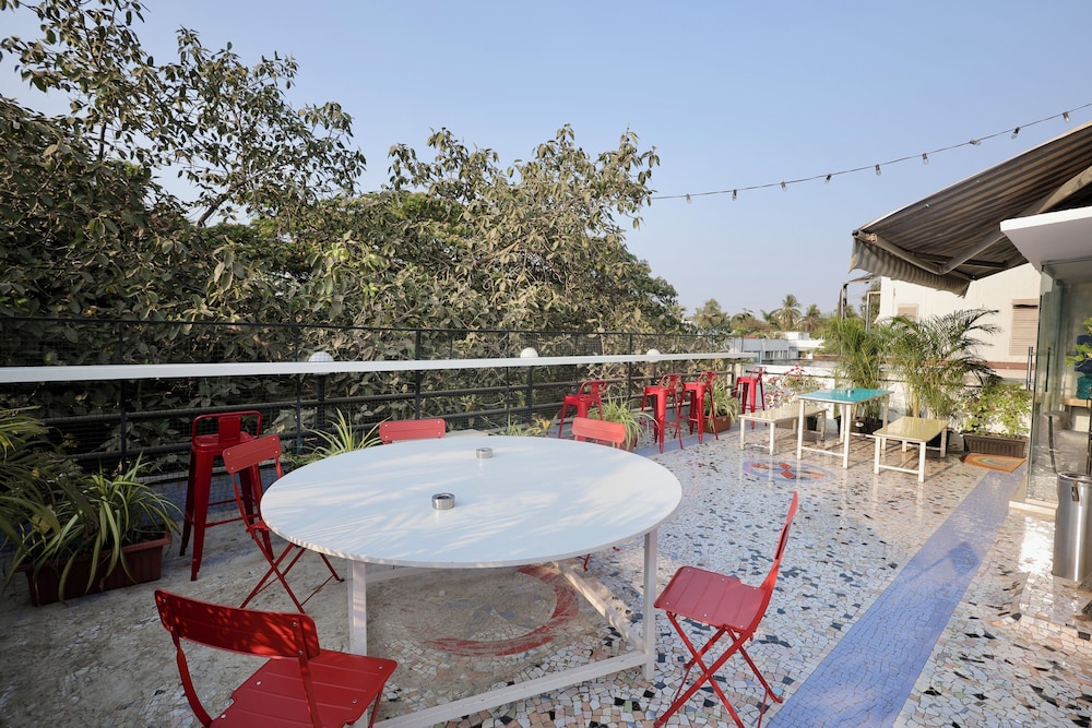 Locomo Hostel Mini - 9 mins from airport