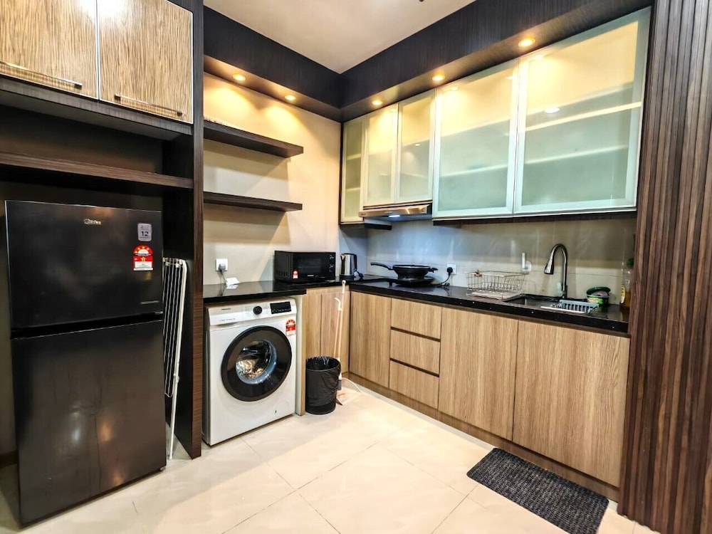 Parkview Serviced Apartment