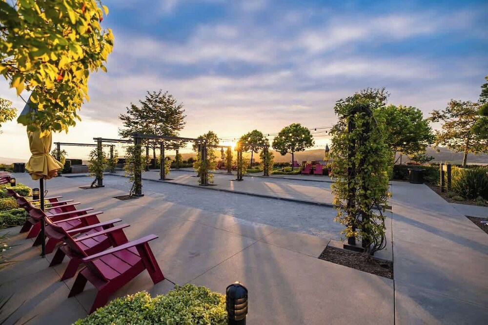 @ Marbella Lane - Curated 5BR in Upscale RMV Haven