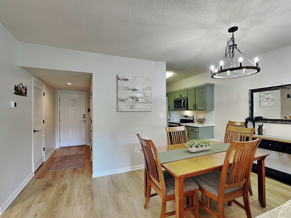 Mountain Breeze Retreat by Jackson Mountain Rentals