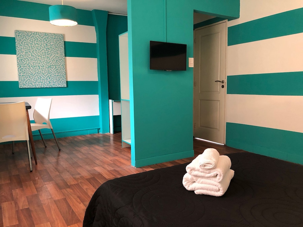 Defensa 821 Bed & Breakfast