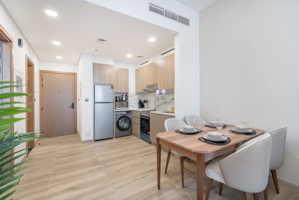 Stay in Studio City at Celia Residence Perfect for 2