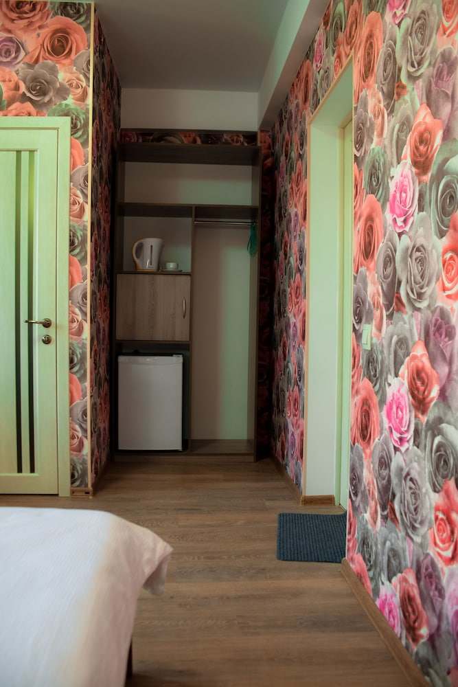 Guest house  HOLA