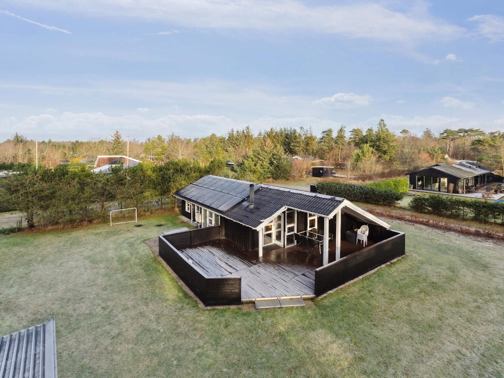 5 Star Holiday Home in Hals