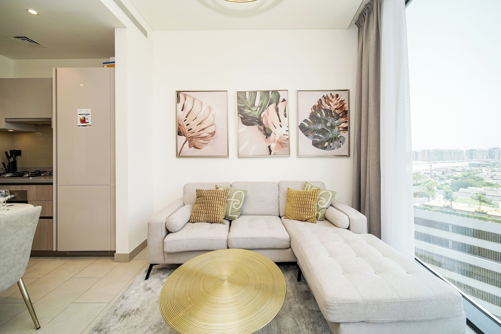 PVH - Tranquil 1BR - Sobha Waves