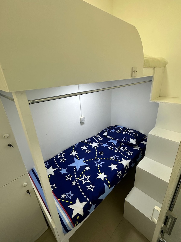 Private UNISEX Loft rooms Near Bur Dubai