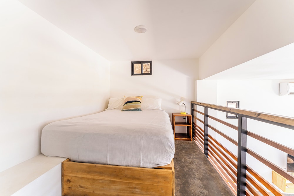 Sea View Paradise Retreat by Sea N' Rent