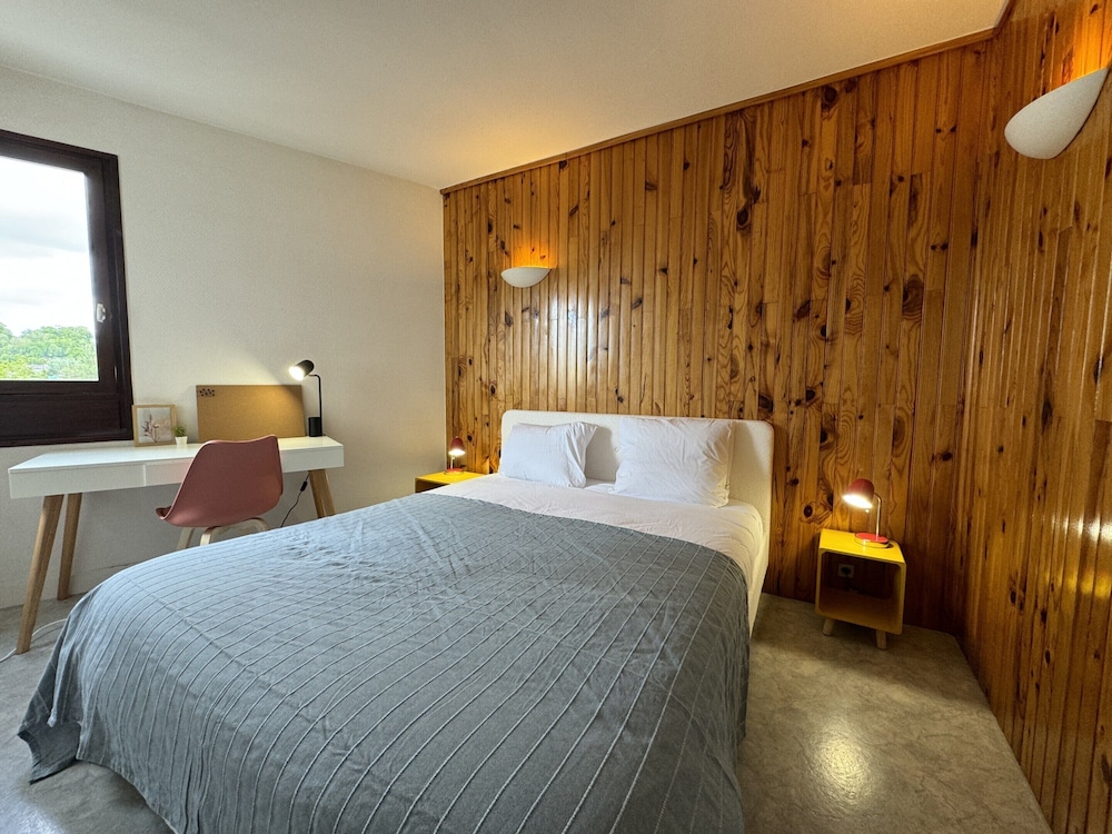 Apartment in Le Mans Near 24H Circuit