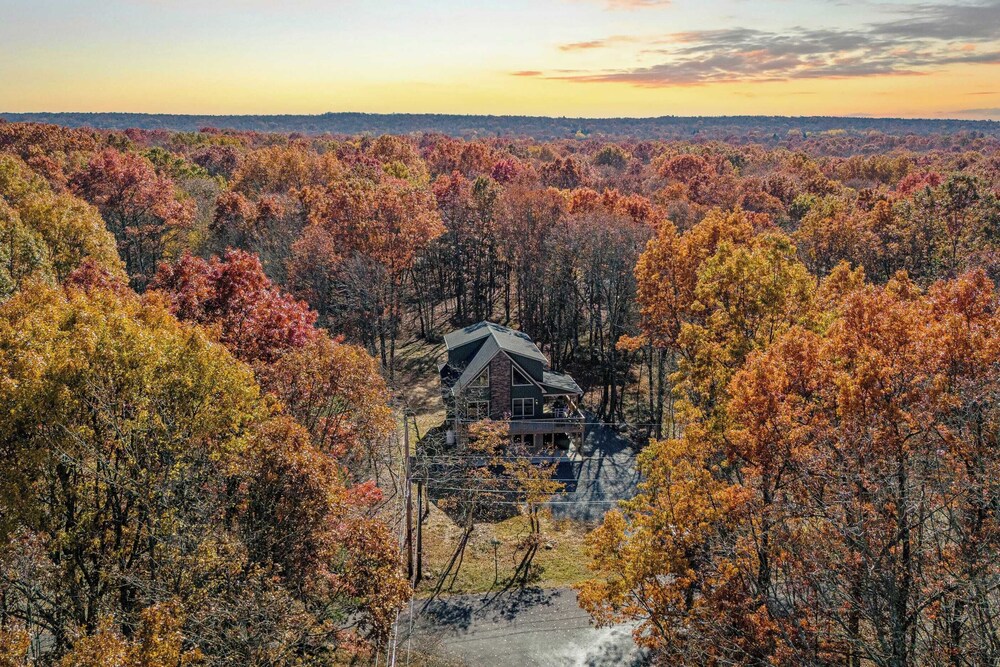 Stephen Way by Avantstay Hot Tub + Game Room Albrightsville