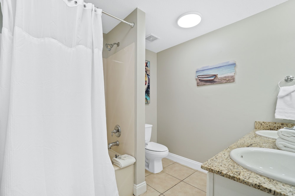 Calypso Beach Resort by Panhandle Getaways