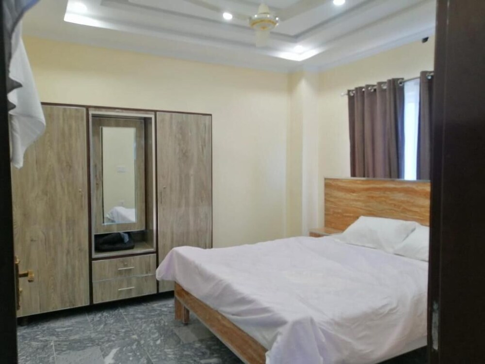 Navid's Holiday Resort and Hotel view 5