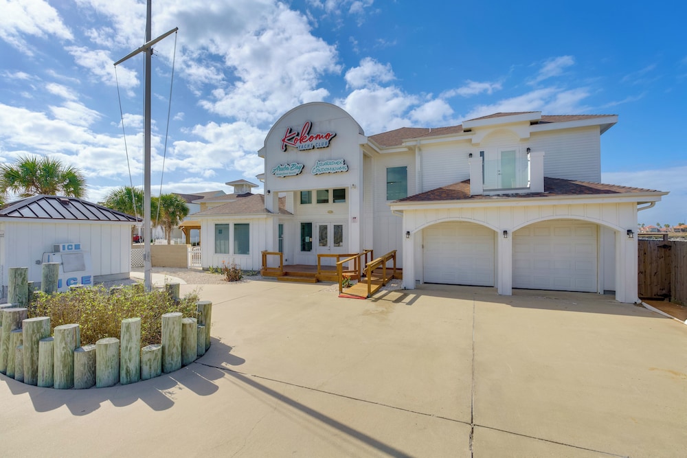 Walk to Whitecap Beach: Corpus Christi Retreat