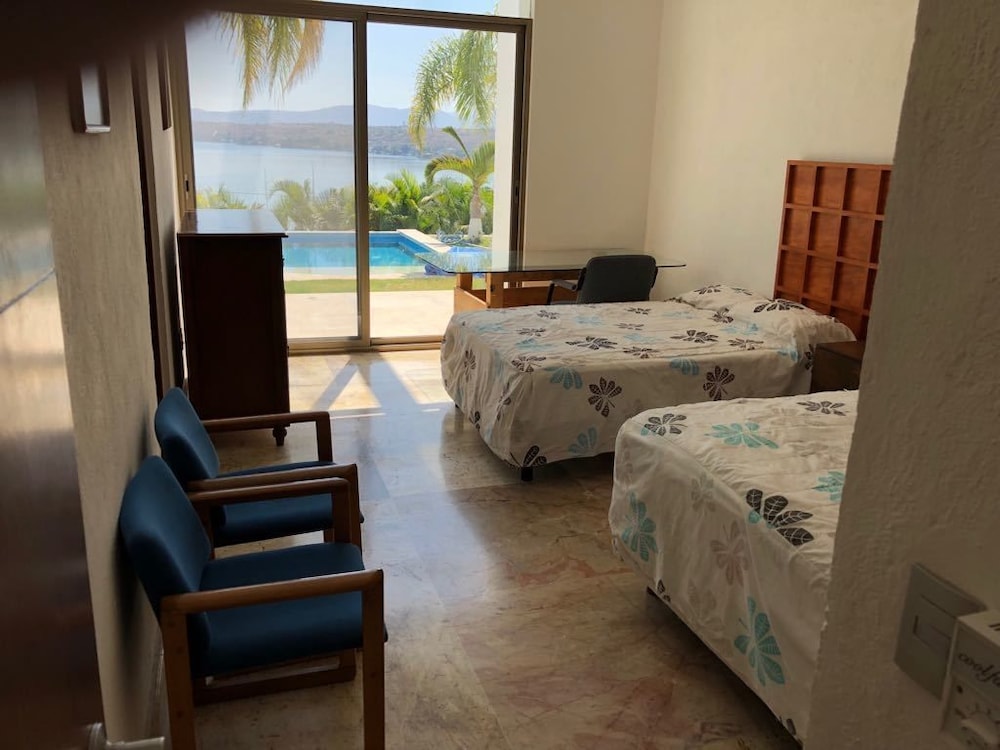 Casa blanca view 5
