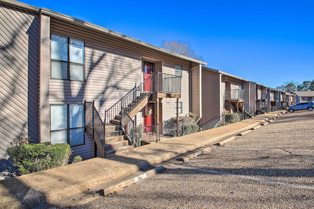 Waterfront Hot Springs Condo w/ Boat Slip & Pool!