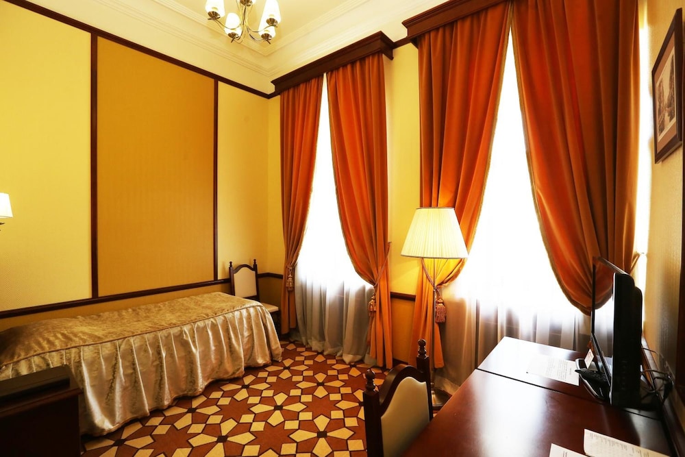 Garni Hotel