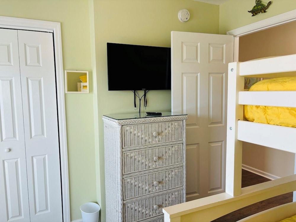 Seascape - 3 Br Home