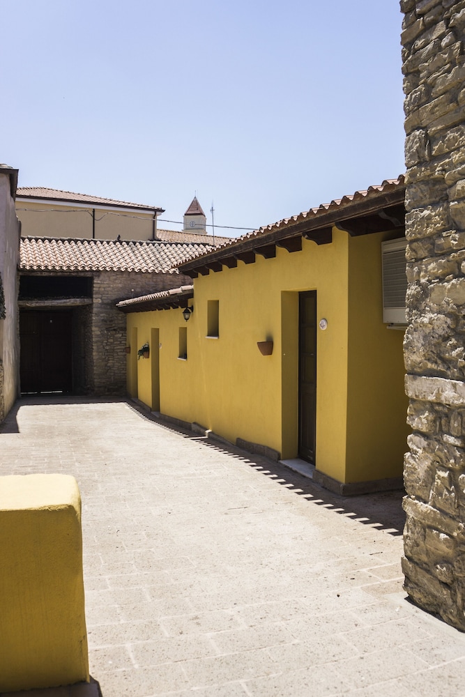 Il Mandorlo Rooms & Apartments