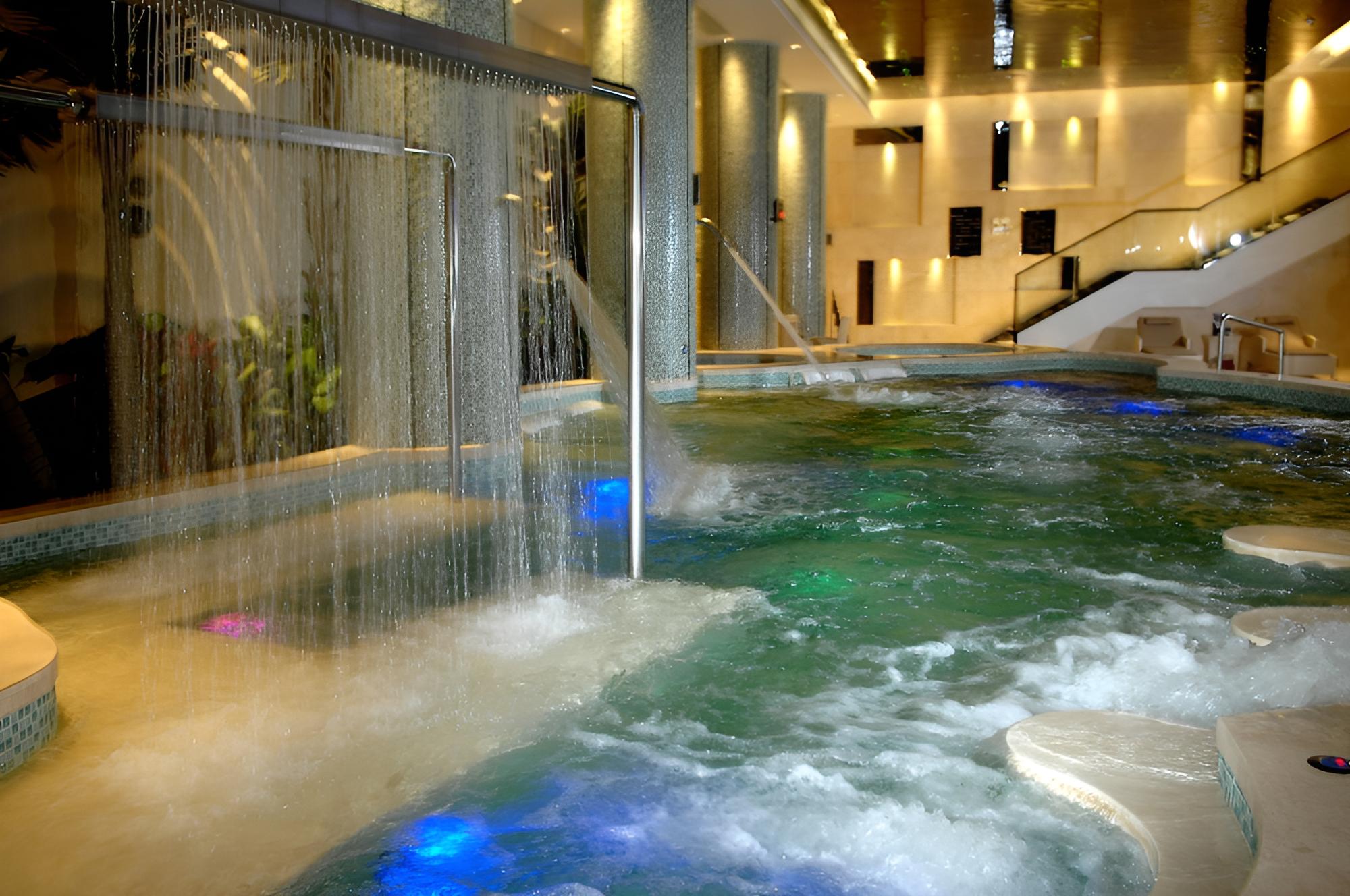 Venus Royal Hotel Yingbin GuangZhou Airport