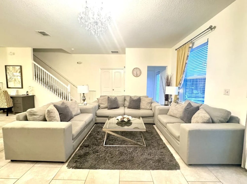 Solterra 6Br Retreat W/ Lazy River & Water Slide - Image 3