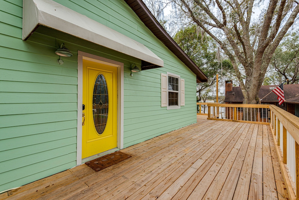 Lakefront Keystone Heights Home w/ Boat Ramp!