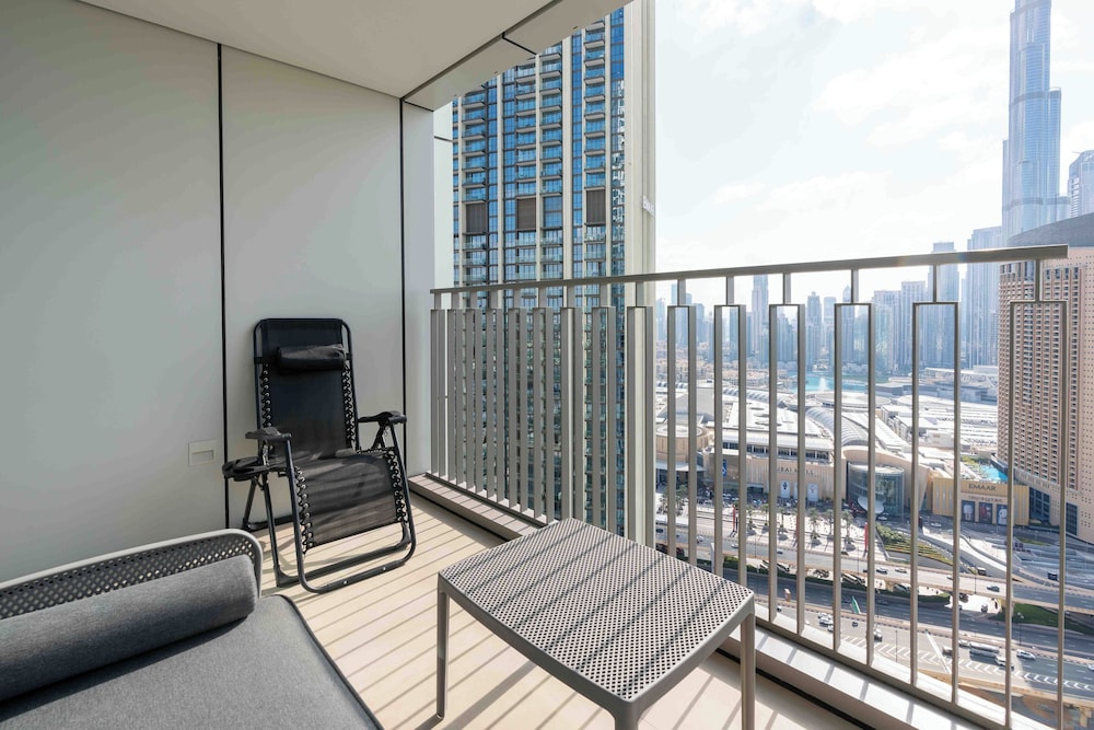 Downtown Views - Mint Stay