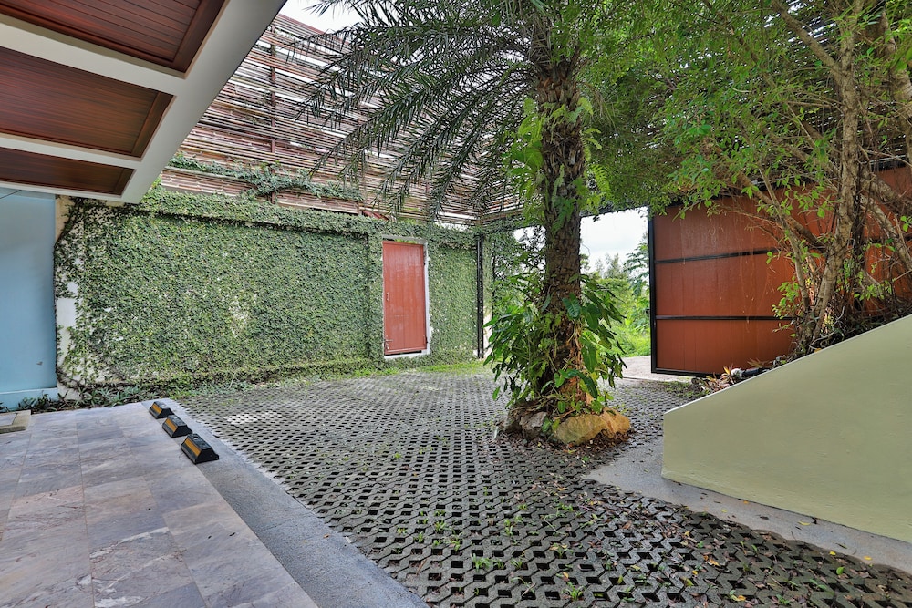 Cliff Haven Villa Krabi