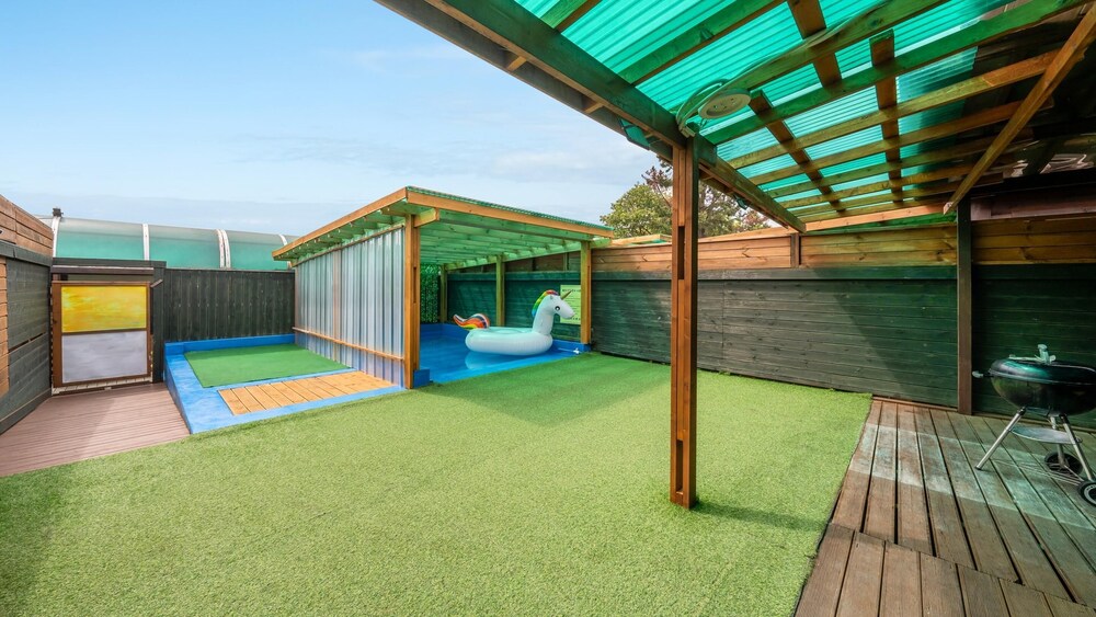 Boryeong Hiddenvillage Dokchae Poolvilla view 5