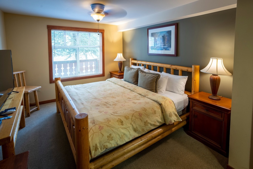 Eagle Springs East - 2 Bedroom Condos in Solitude UT