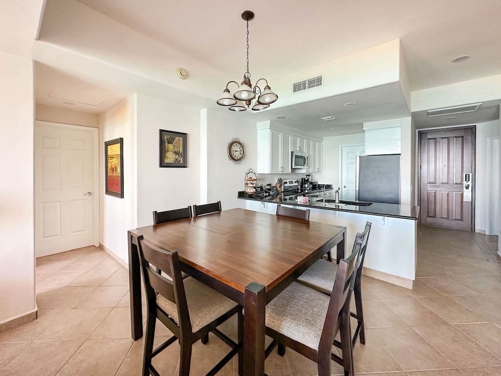 Beach Bliss Retreat 2BR Beachfront Condo