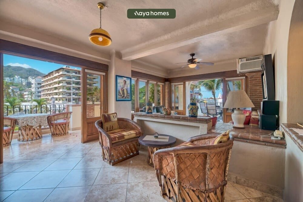 Ocean View 2Br Condo-balcony-beach-pool - 204