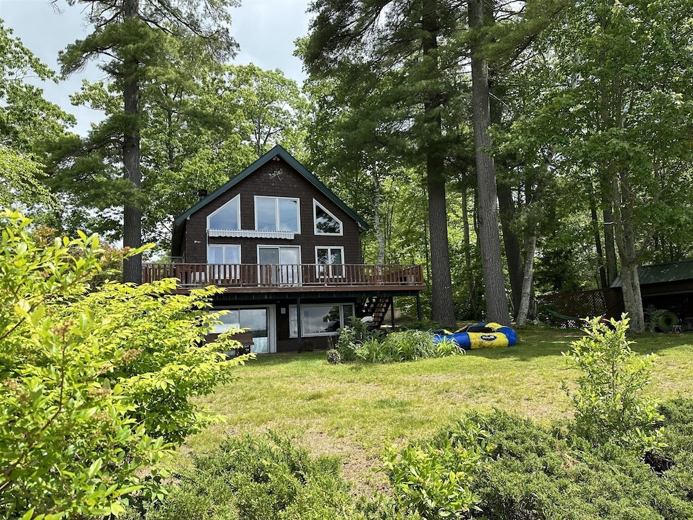 Thomas Pond Cottage Limit 8 3 Bedroom Cottage