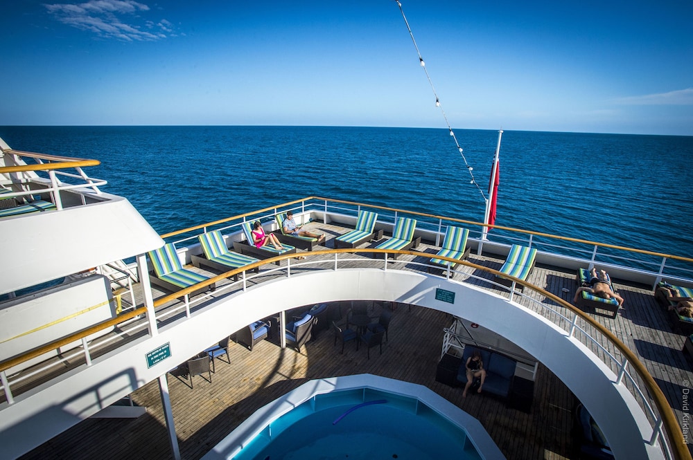 Captain Cook Cruises, Fiji's Cruise line - Image 3