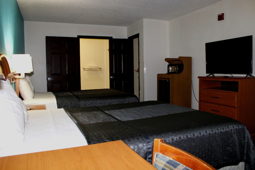 Morgan City Vacations - Deluxe Inn  Suites Morgan City - Property Image 1