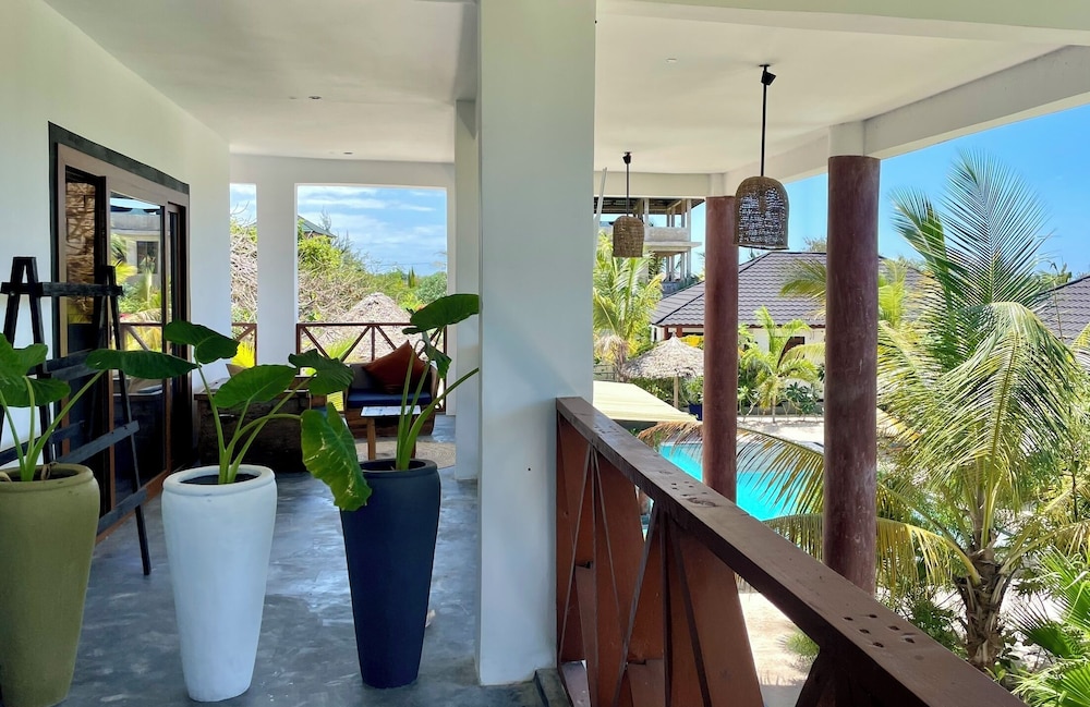 Baobab Bungalows