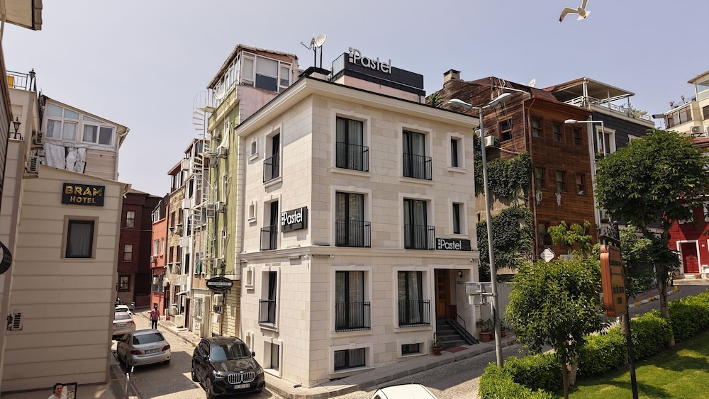 Pastel İstanbul